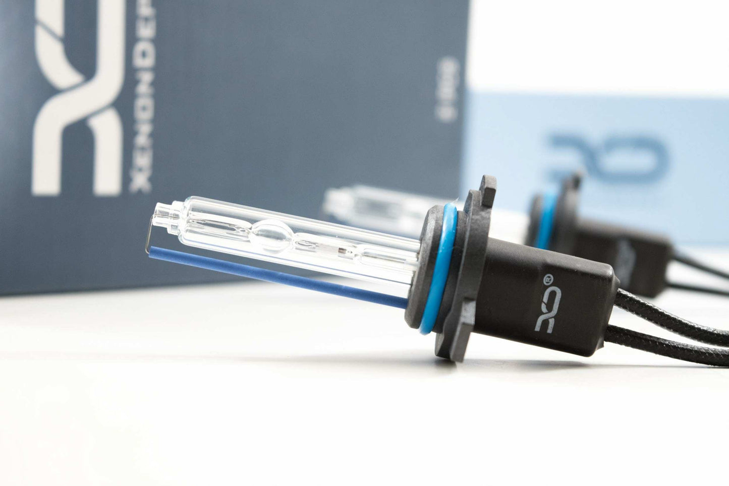 9012: XTR HID Bulbs (Pair)