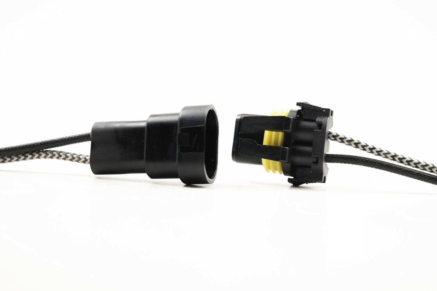 9012: XTR HID Bulbs (Pair)