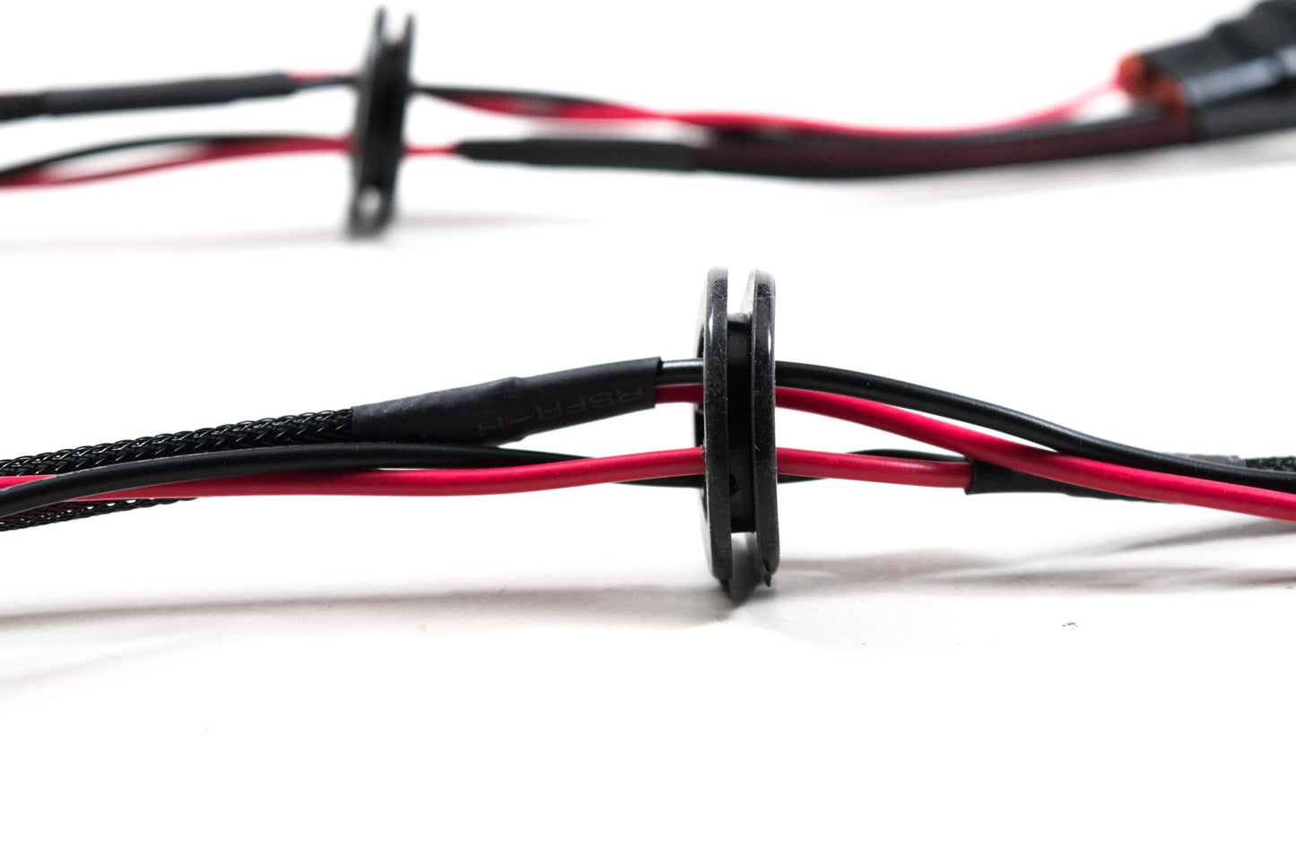 Harness: H-Series housing pass-through cables w/ grommet (H11)(2x)