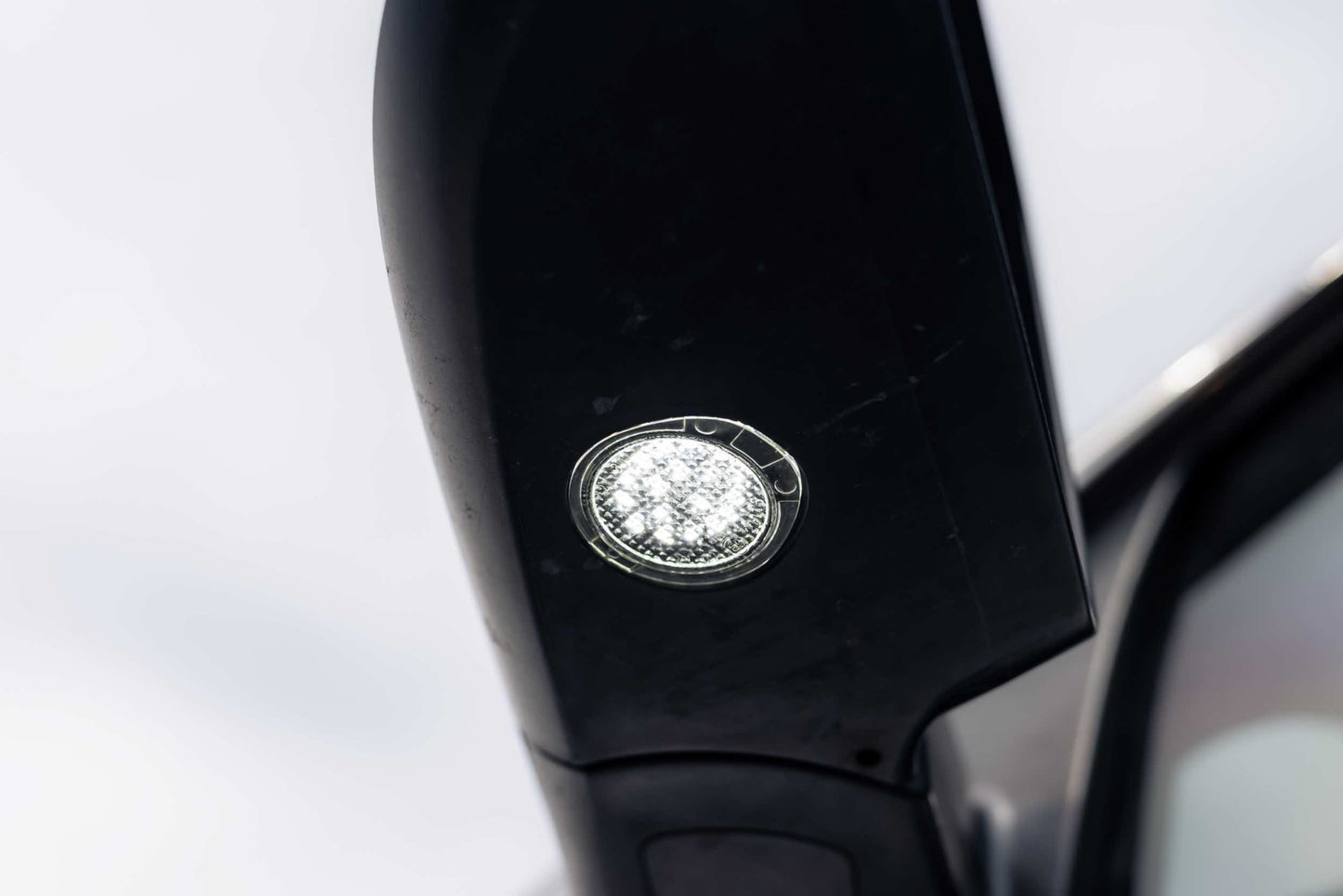 XB Mirror Puddle Lights: Toyota Tundra/Sequoia (07-21 / Pair)