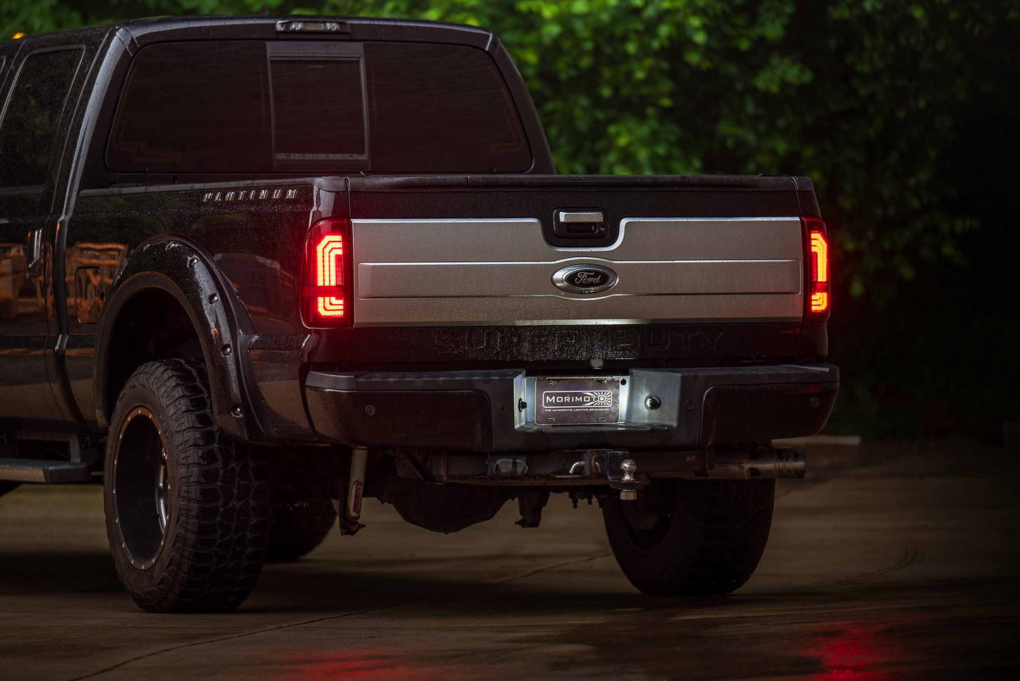 XB LED Tails: Ford Super Duty (99-16) (Pair / Red)
