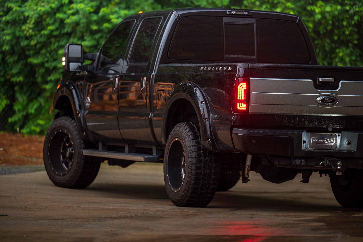 XB LED Tails: Ford Super Duty (99-16) (Pair / Red)