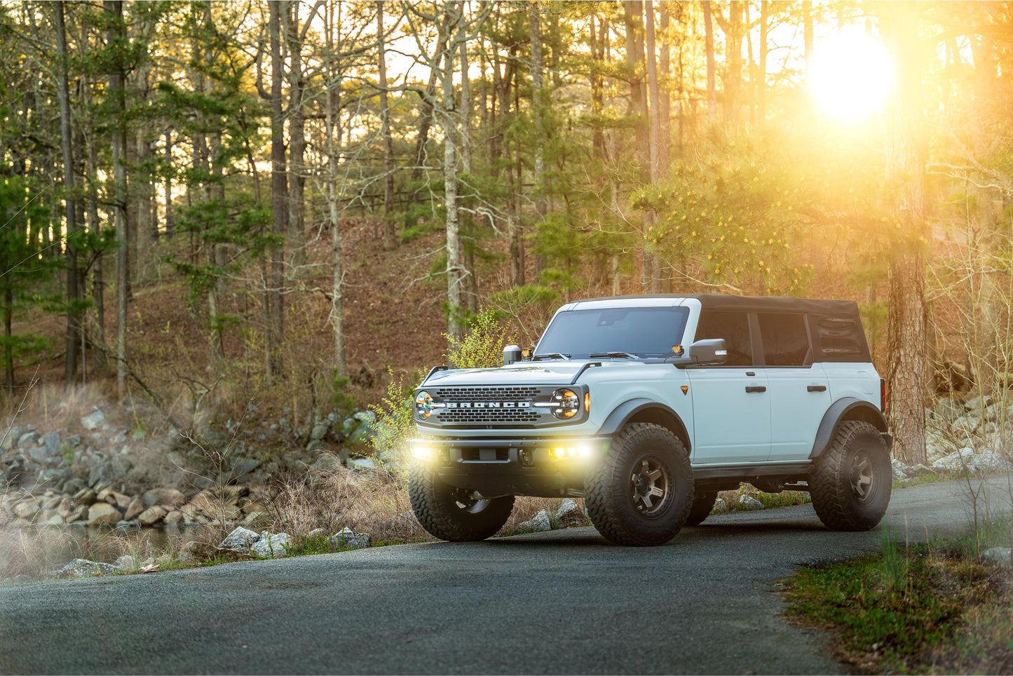 Morimoto 4Banger Triple Fog Kit: 2021+ Bronco (brackets only)