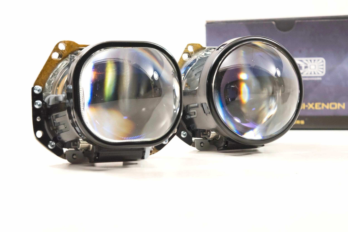Bi-xenon: Morimoto Mini D2S 5.0: (Square Lens/LHD)