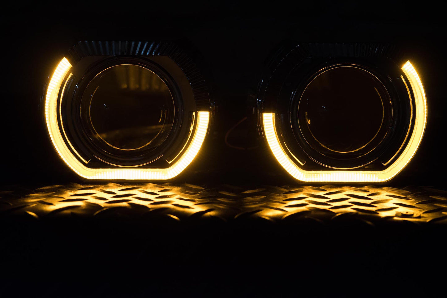X5-R 2.0 (White/Amber LED Switchback) (SET)