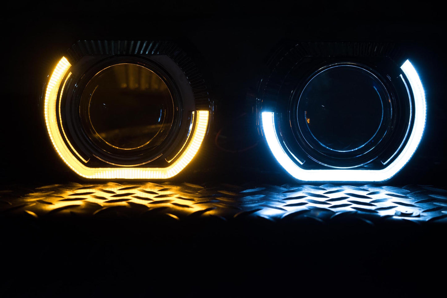 X5-R 2.0 (White/Amber LED Switchback) (SET)