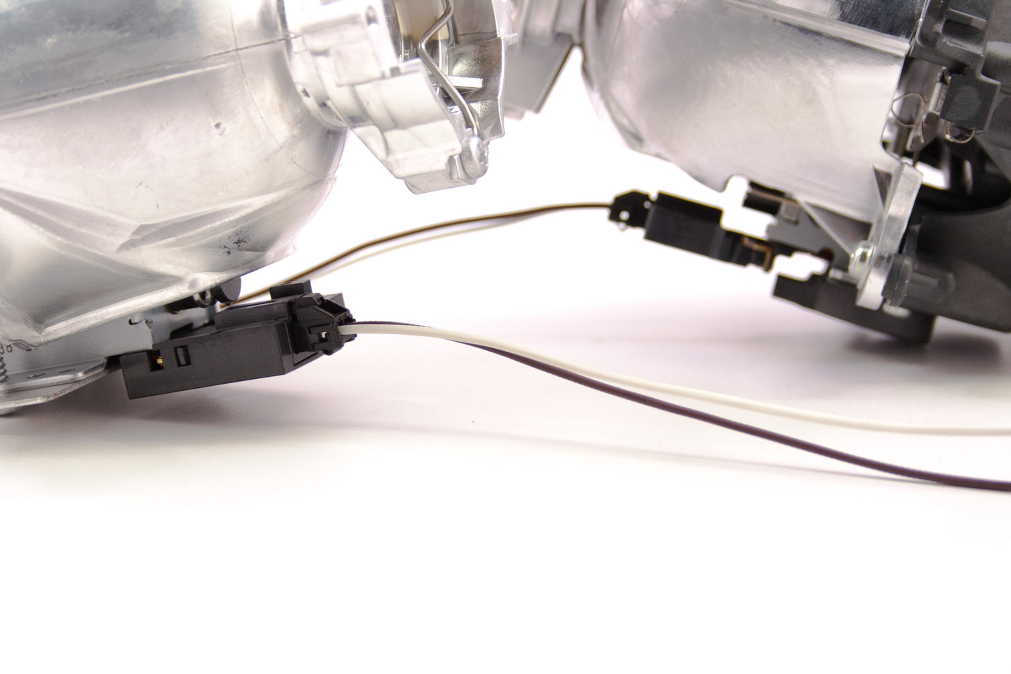 Pigtail: Koito Bi-xenon Solenoid Inputs
