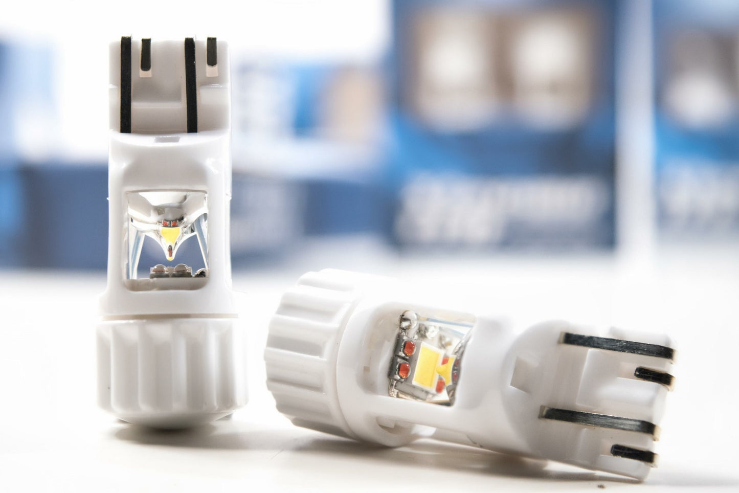 7443: XTR C-Series LED (White/Amber) (Set)