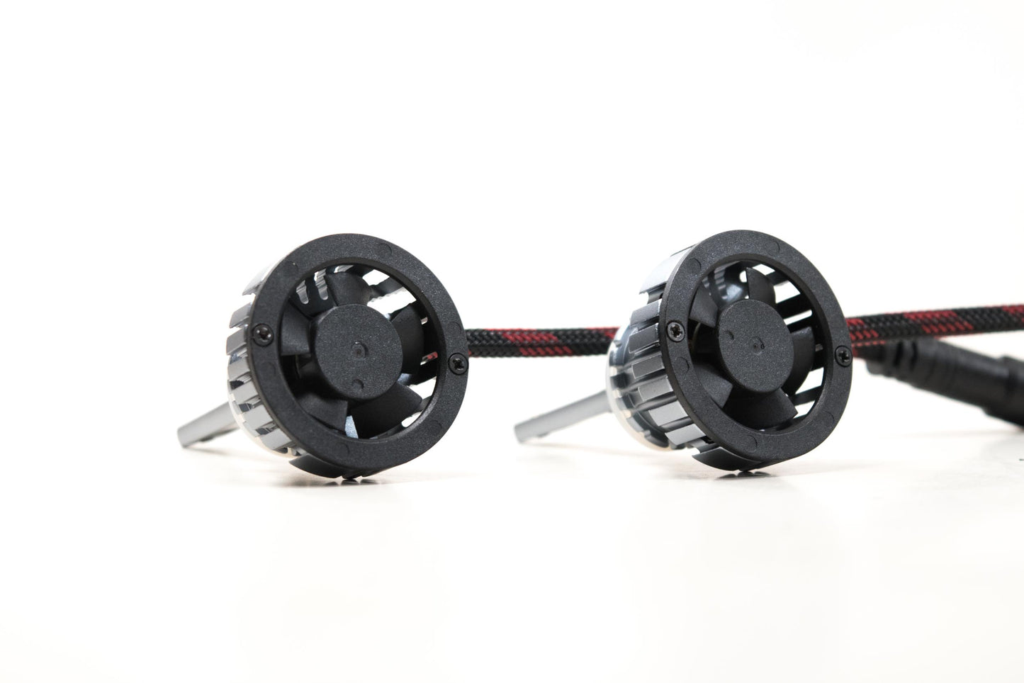880/893: S-V.4 LED Bulb (Pair)