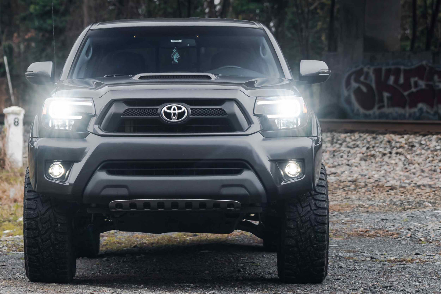 XB Hybrid LED Headlights: Toyota Tacoma (12-15) (Pair / White DRL)