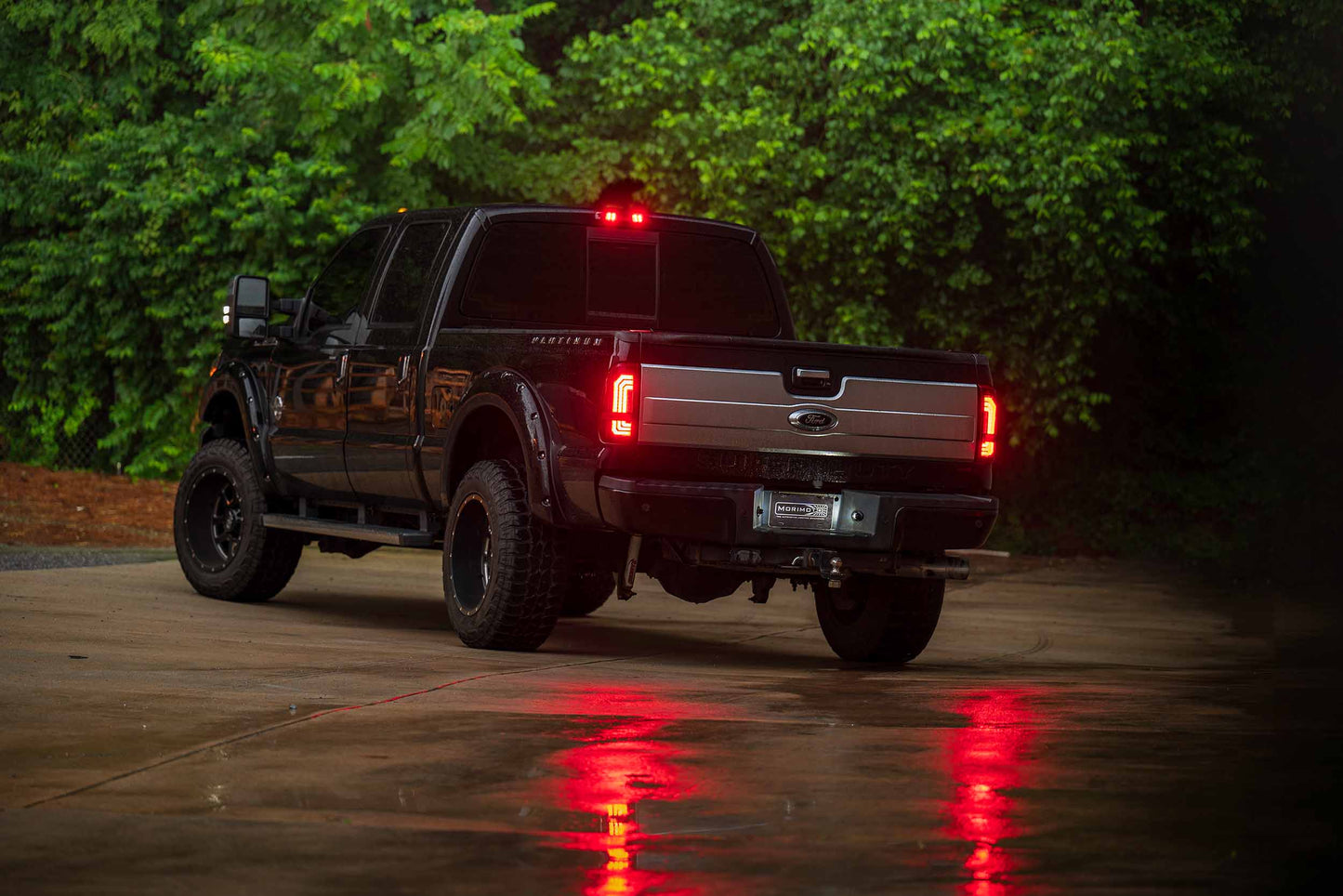 XB LED Tails: Ford Super Duty (99-16) (Pair / Red)